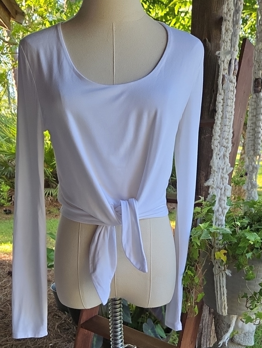 Babaton Jeronimo White Tie Front Top Size Medium